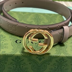Gucci Beige Leather Belt with Gold Buckle